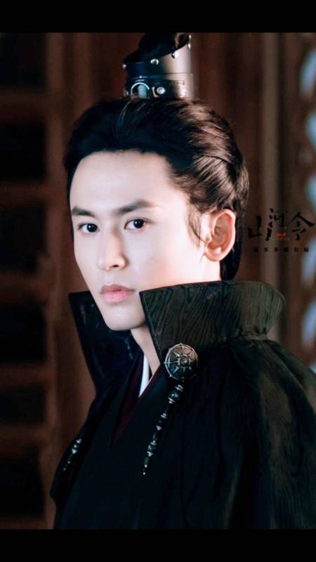 精彩影视#山河令|张哲瀚:又是被天窗首领周子舒"鲨"掉的一天!