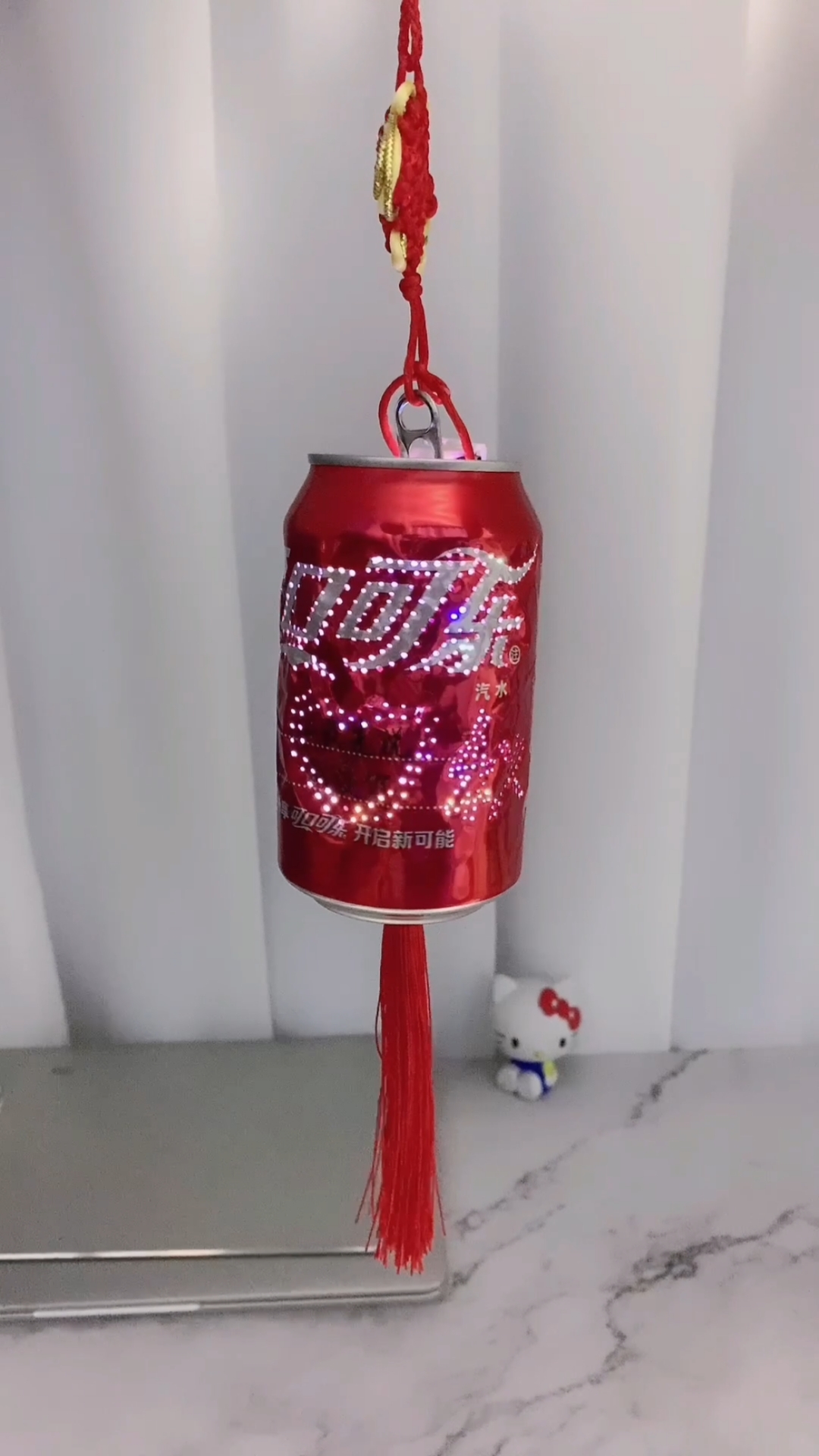 大可乐瓶做灯笼的步骤图片