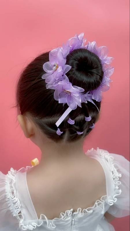 儿童编发#如果要去表演节目,可以试试这种发型