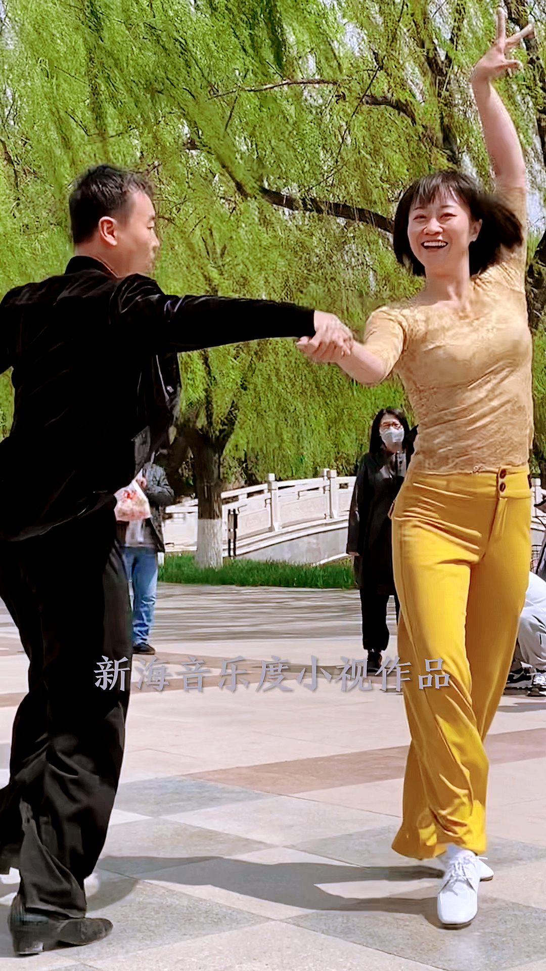 我跳舞我开心#唐山网红滨芳兄妹