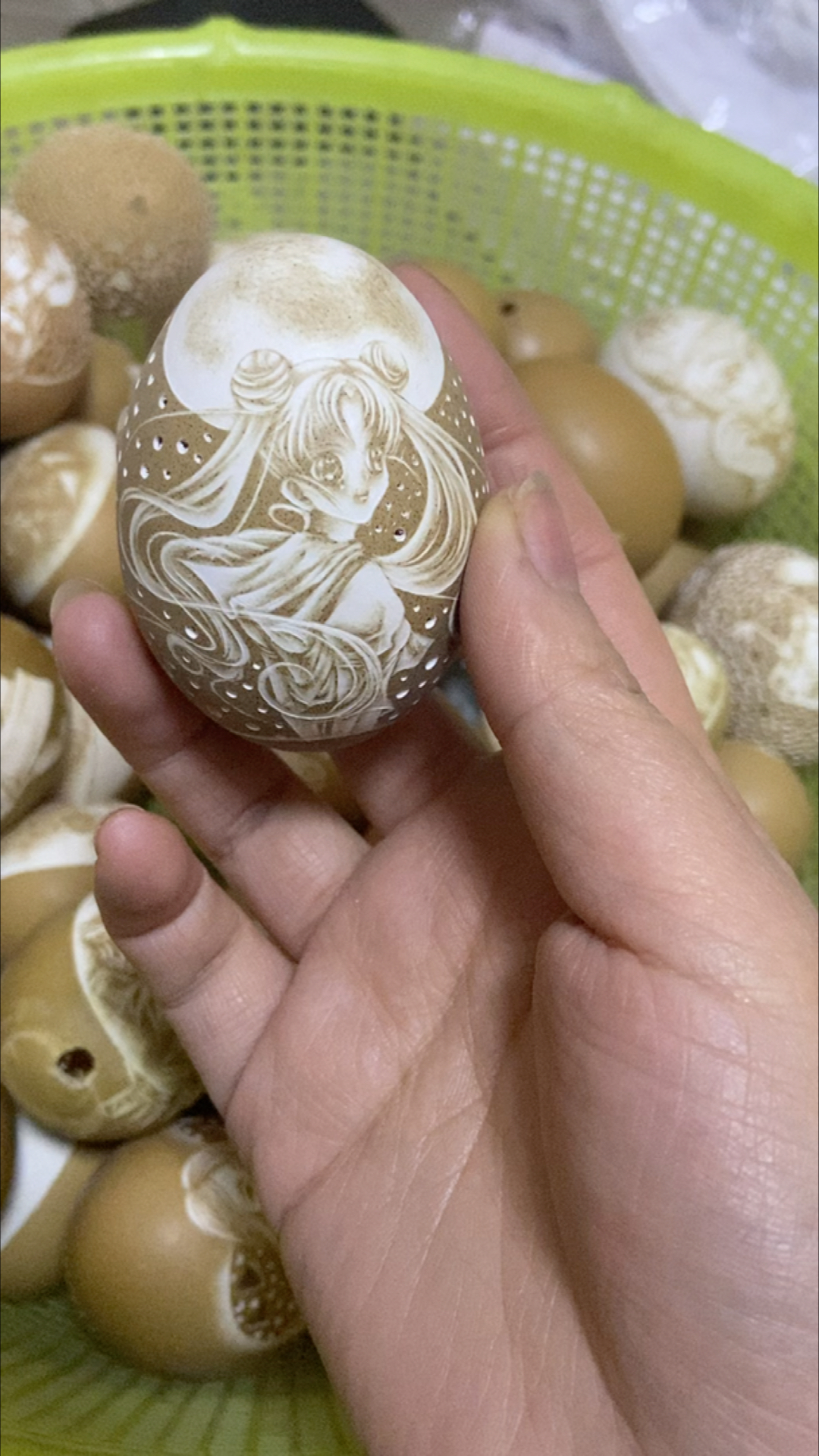 鸡蛋壳雕刻