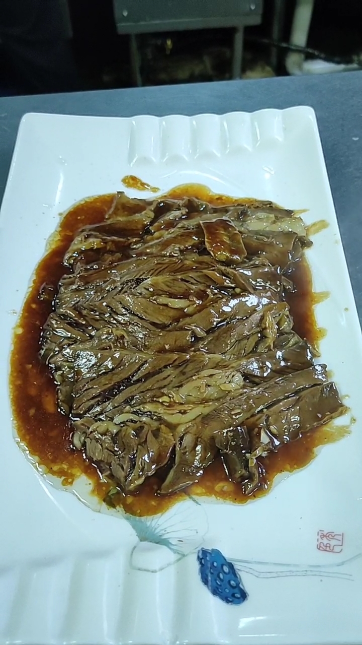 清真菜非常好吃,扒牛肉条入口即化口口留香.