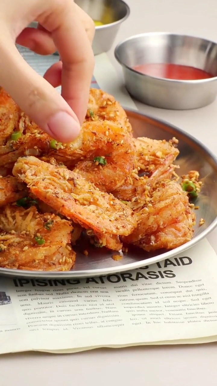 【孜然开背虾】酥脆大虾配自制烧烤料,好吃!-度小视