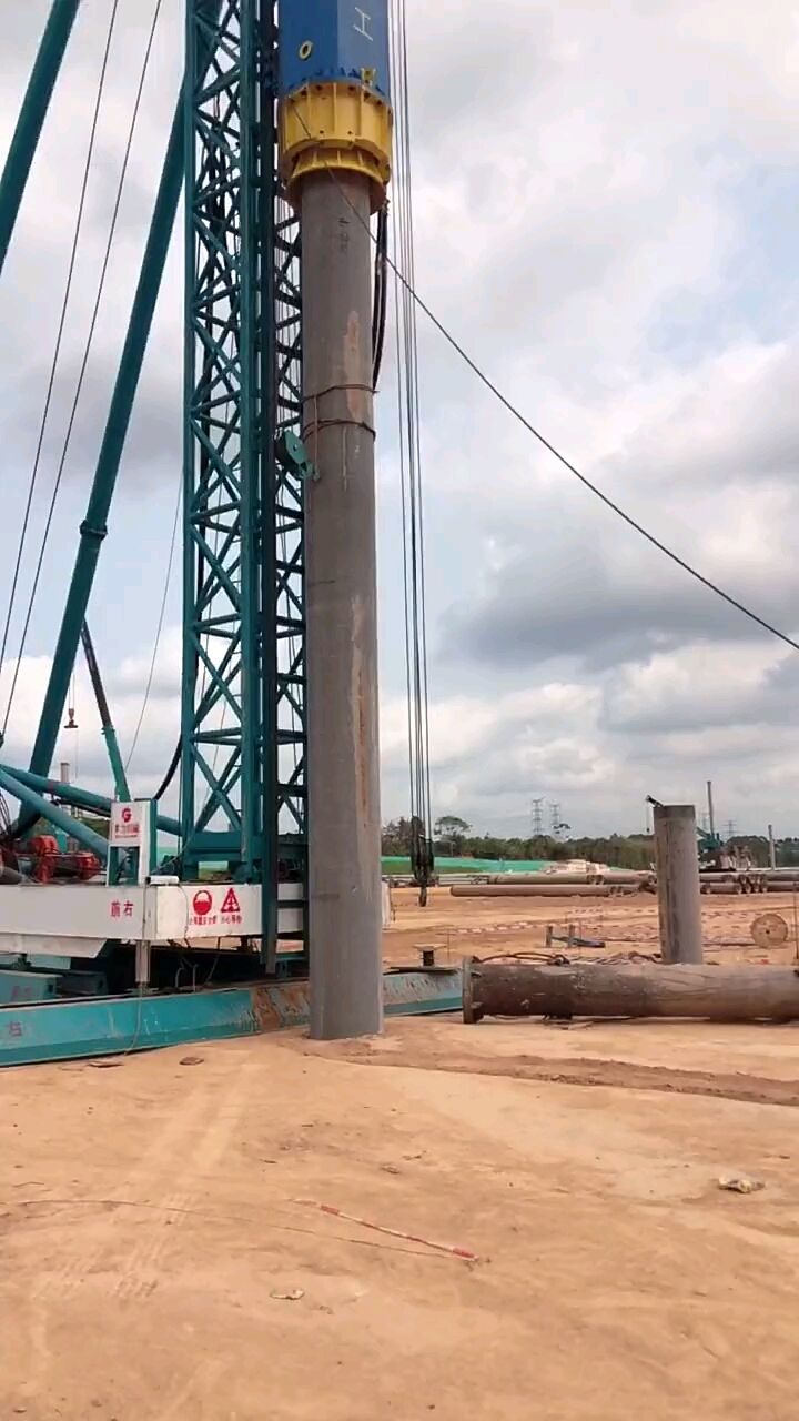 工地实拍#18吨增城工地打800桩