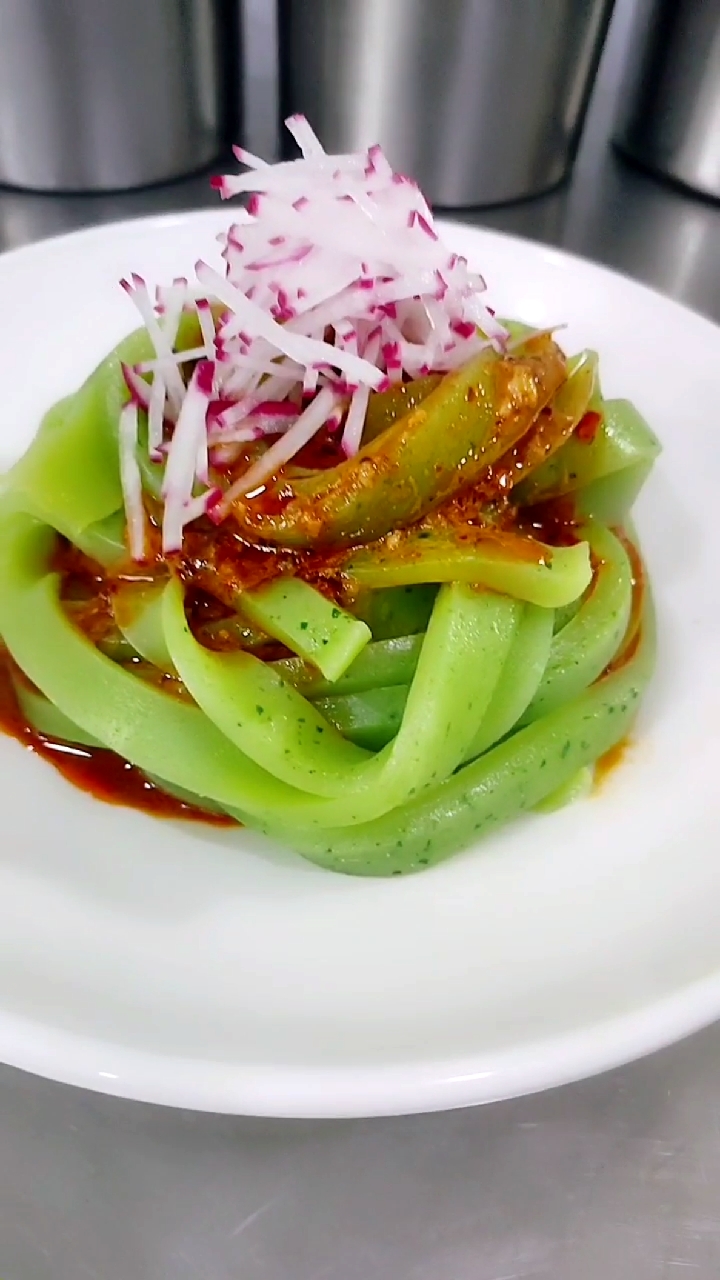 夏食记#菠菜凉皮好吃!