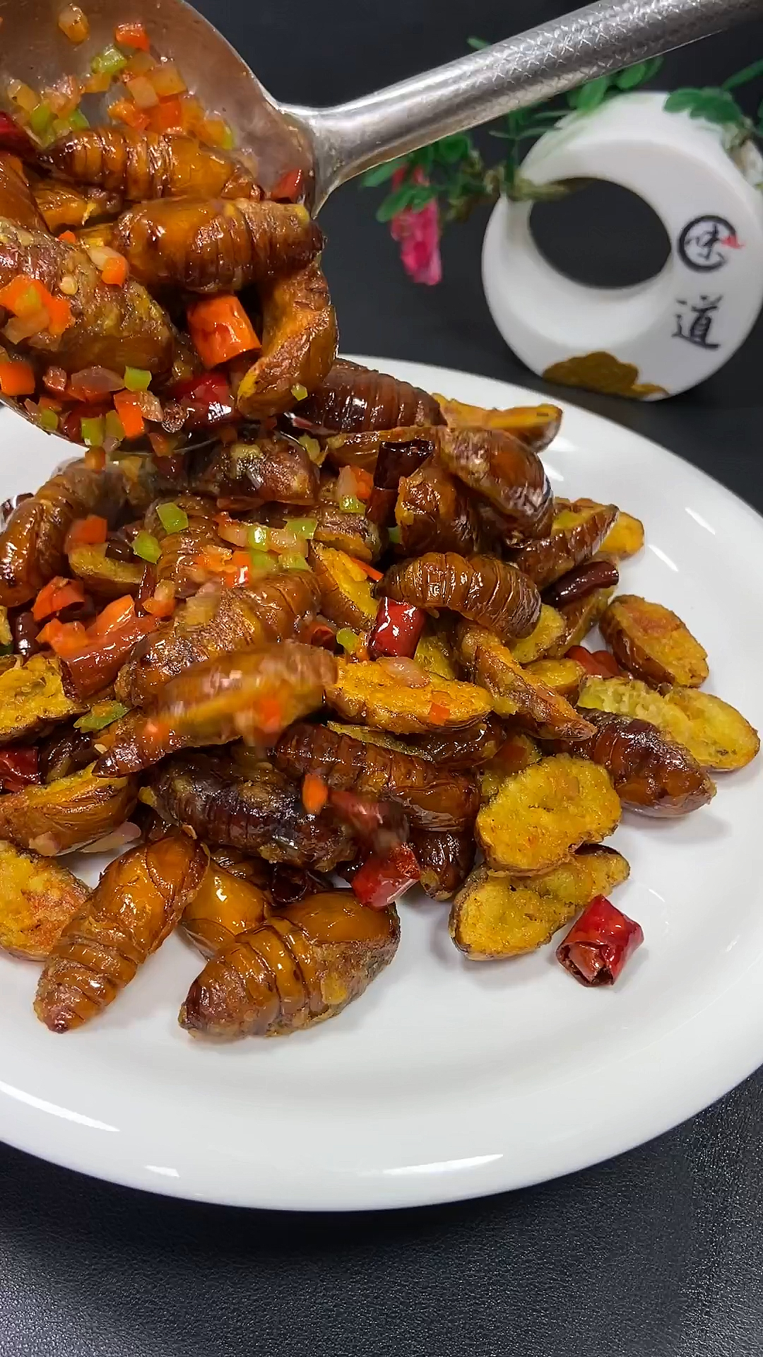 年夜饭#椒盐蚕蛹