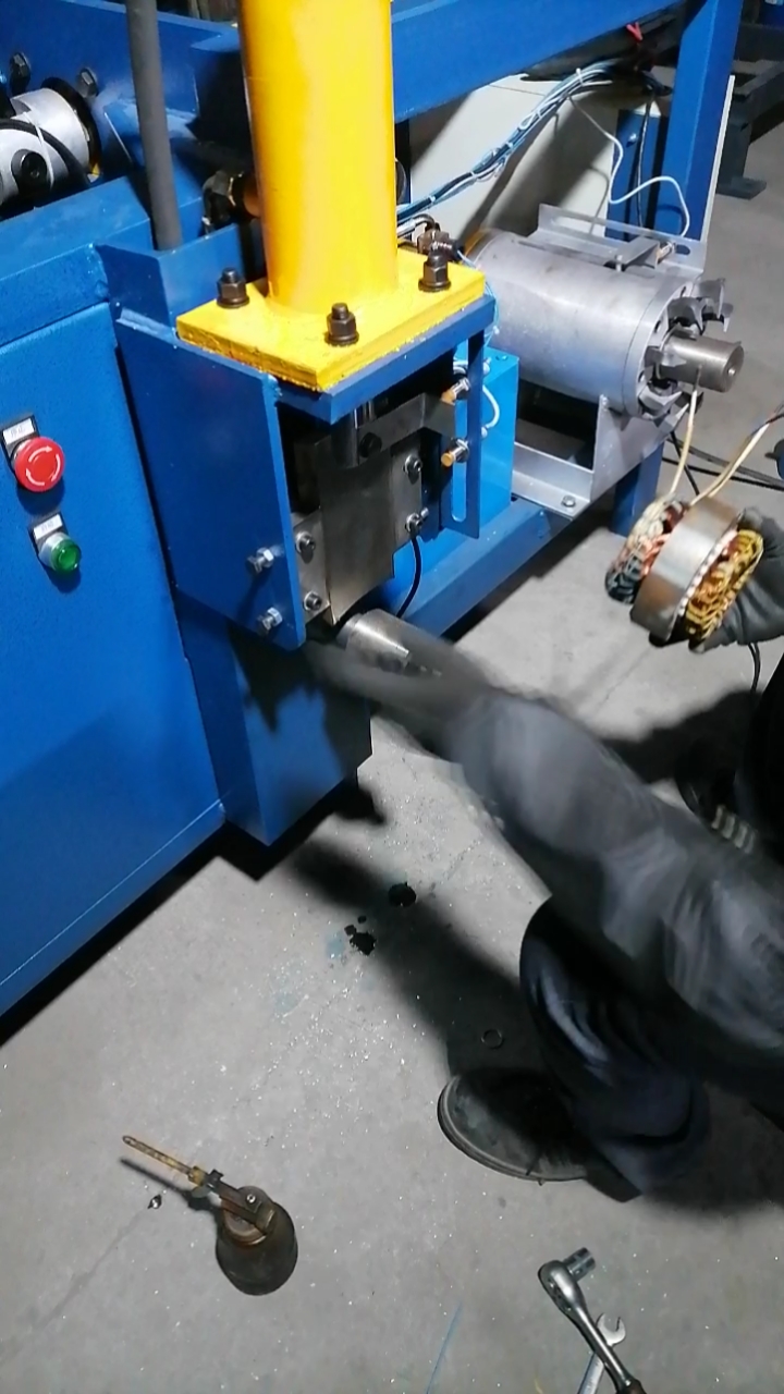 劳动最光荣#废旧马达拆铜机旧电机拆解设备