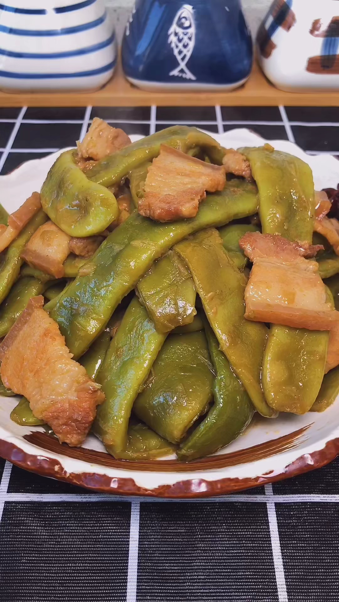 美食五花肉炖豆角这样做最好吃了