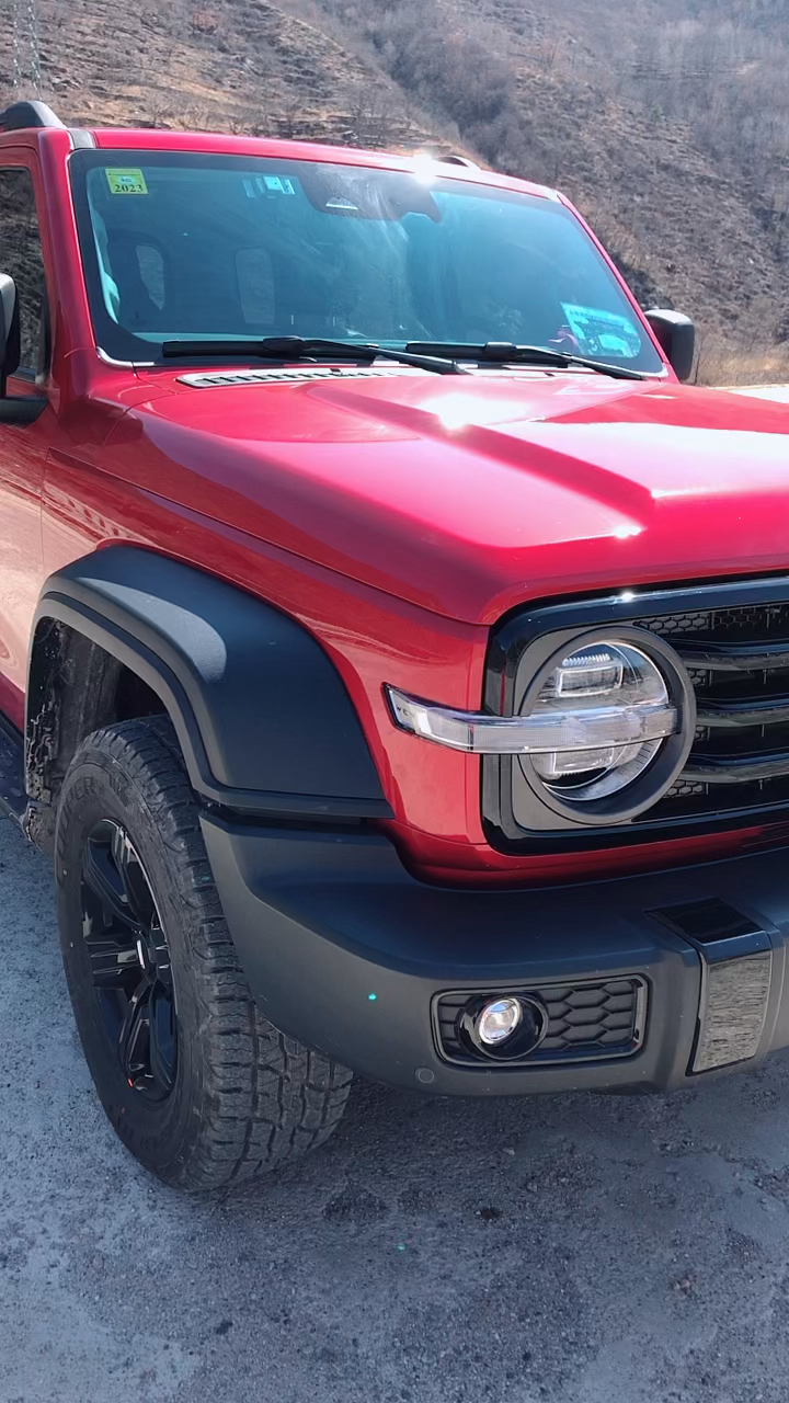 suv车型推荐魏派坦克300带着你到想去的地方