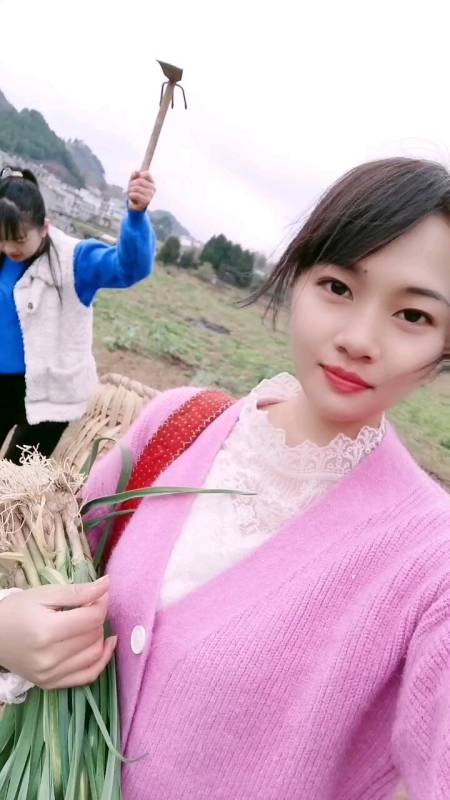找老婆就要找农村的尤其是我们贵州的不仅会做饭还能干活虽然人长得不