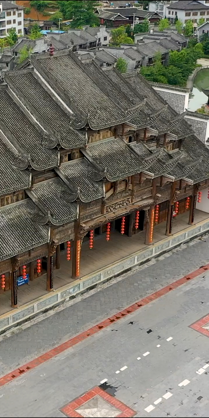 贵州黔南瓮安县草塘千年古邑随处可见的古建筑群壮观