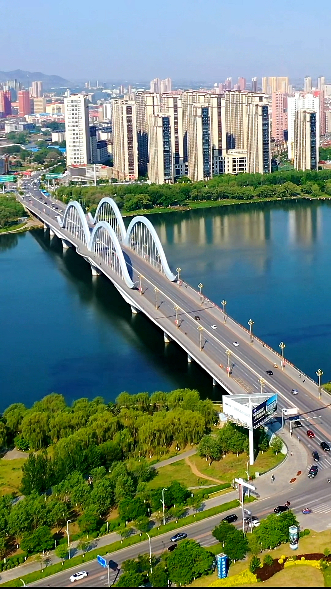 最爱之城#大美辽阳之新运大桥,一桥飞架太子河东西两岸,2012年7月3日