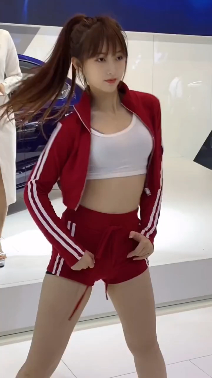 小姐姐跳舞真霸气