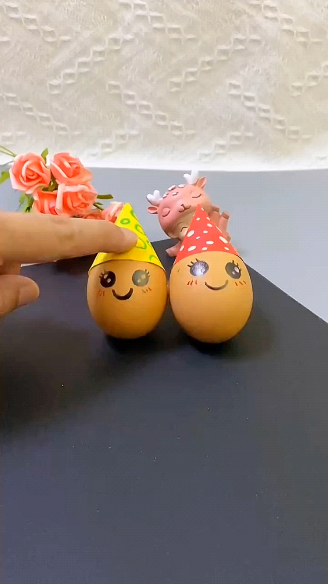 手工制作#打开的蛋壳,千万不要丢,做一个可可爱爱的不倒翁