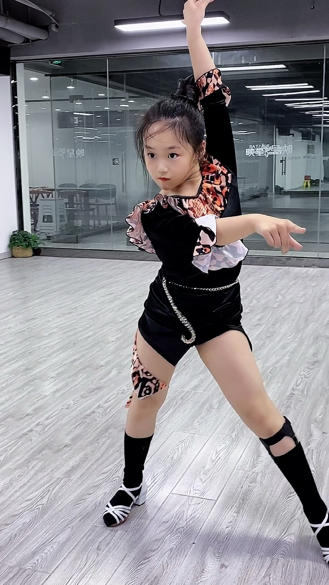 舞蹈#每次看宝儿跳舞都要看好几遍停不下来