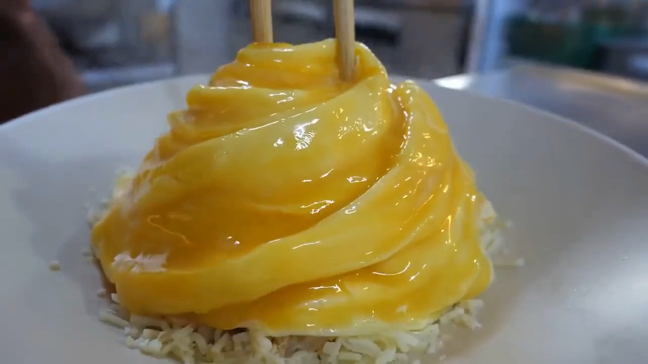 旋风蛋包饭#在家也可以轻松制作的蛋包饭!