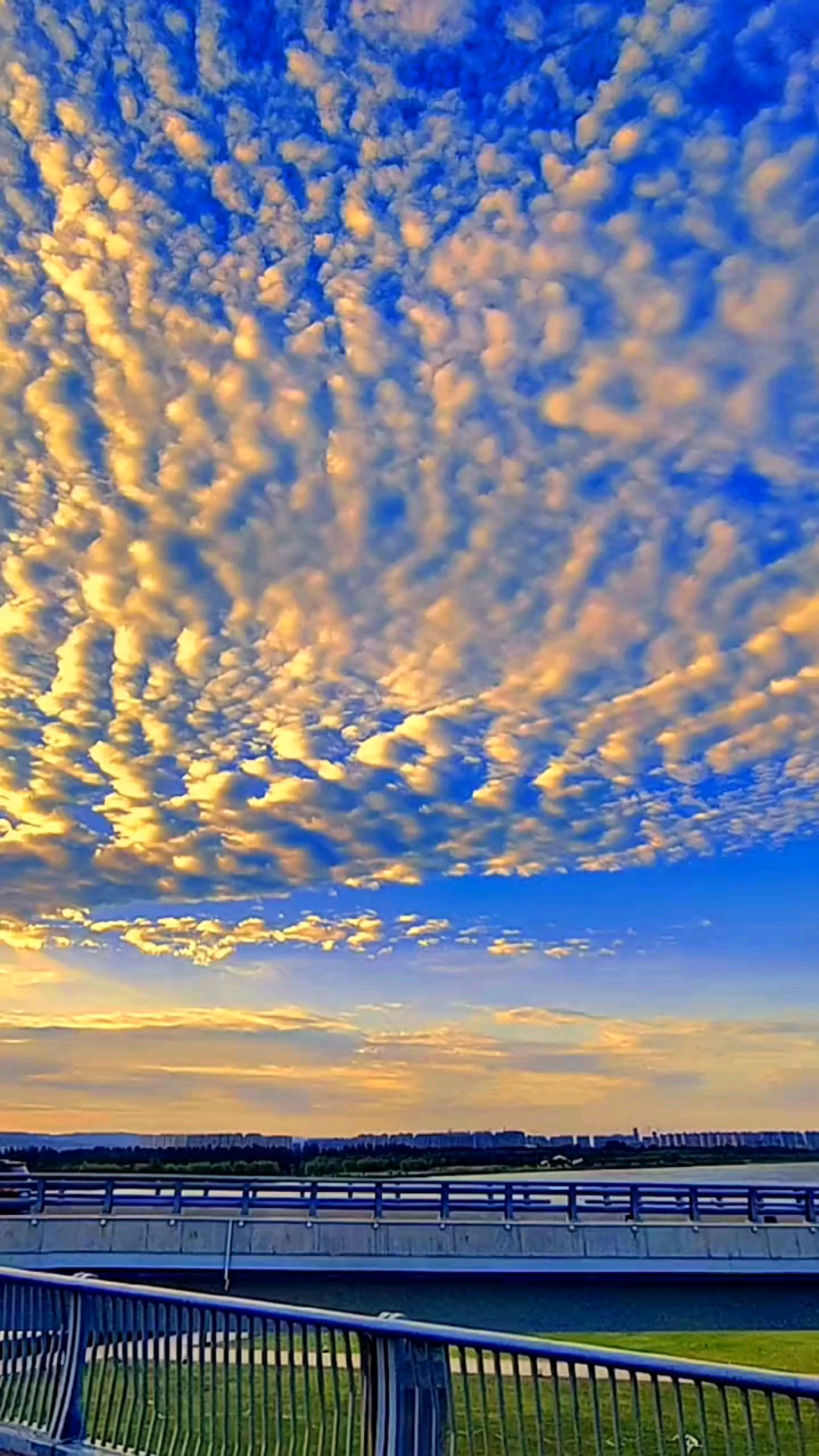 五彩斑斓的天空