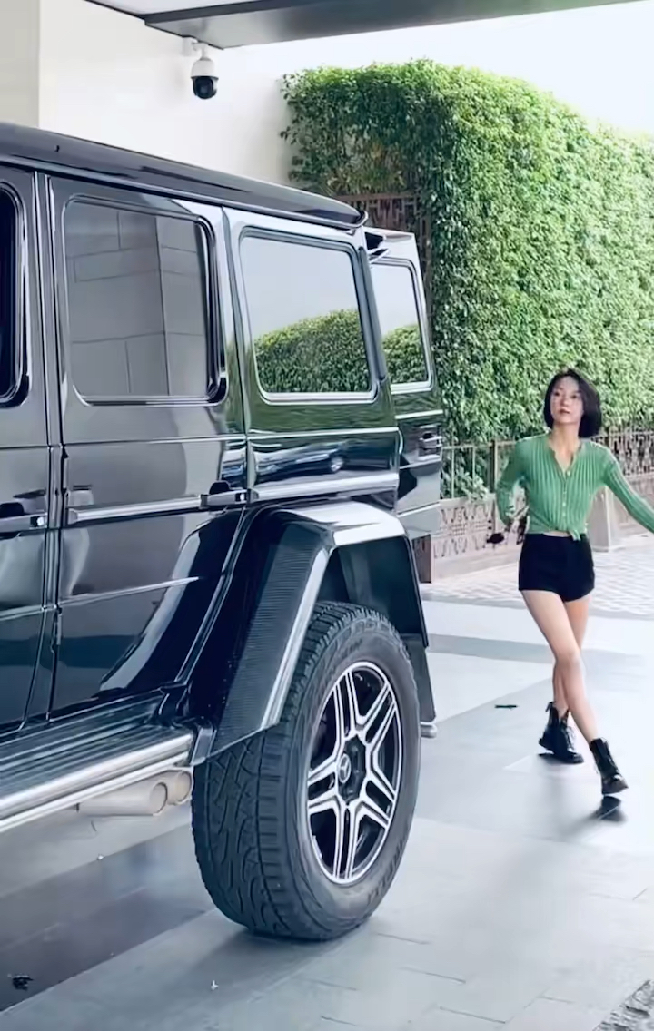 厦门租车免押金#女孩子开大g才酷