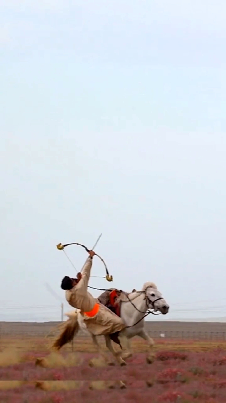 这是高手猛男弯弓射大雕全民小视频