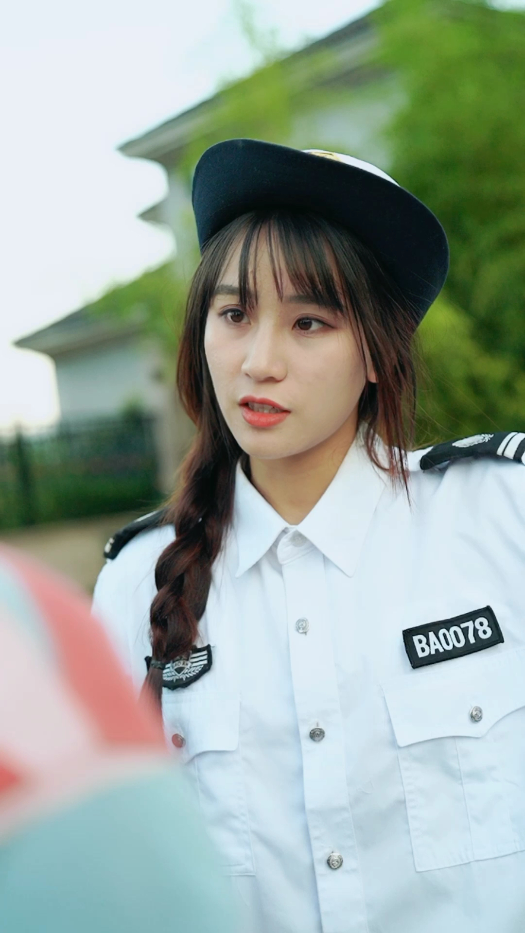 正义的女保安,太酷了