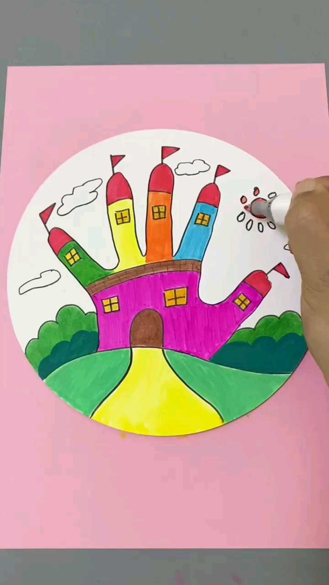 手工制作#用宝贝的小手掌画一幅漂亮的手掌画