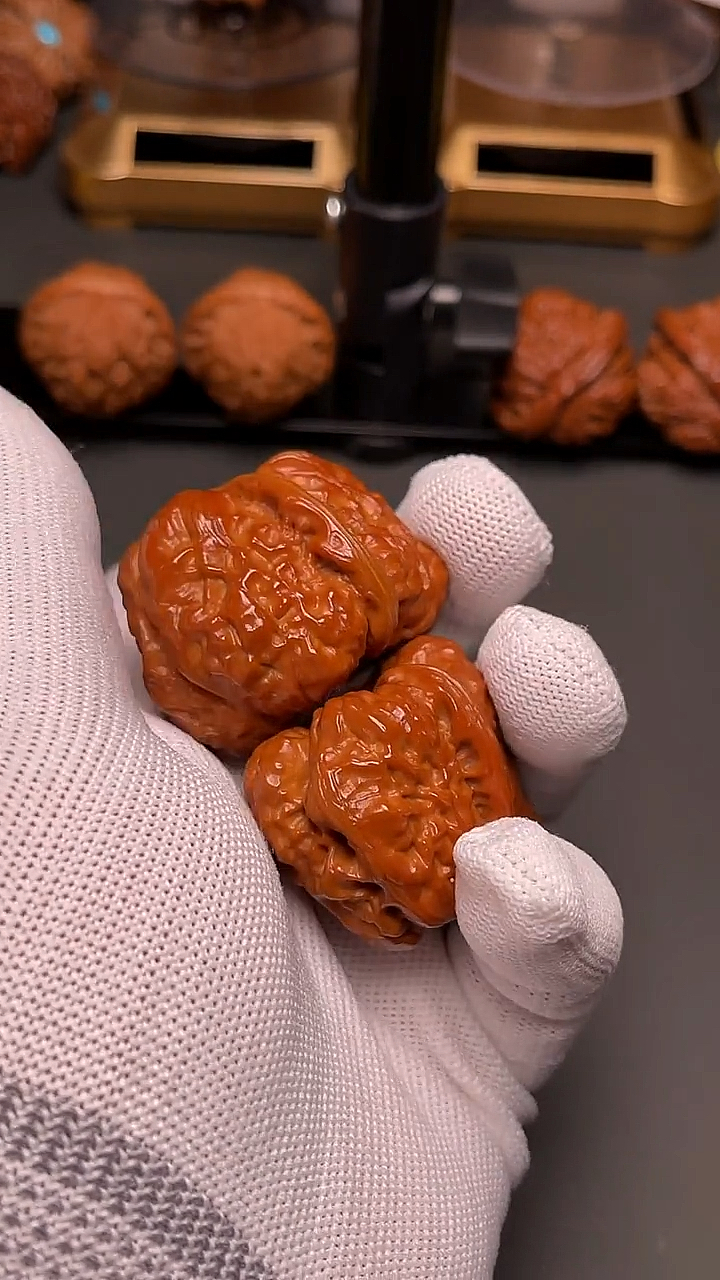 文玩核桃#一年零三个月的金蟾