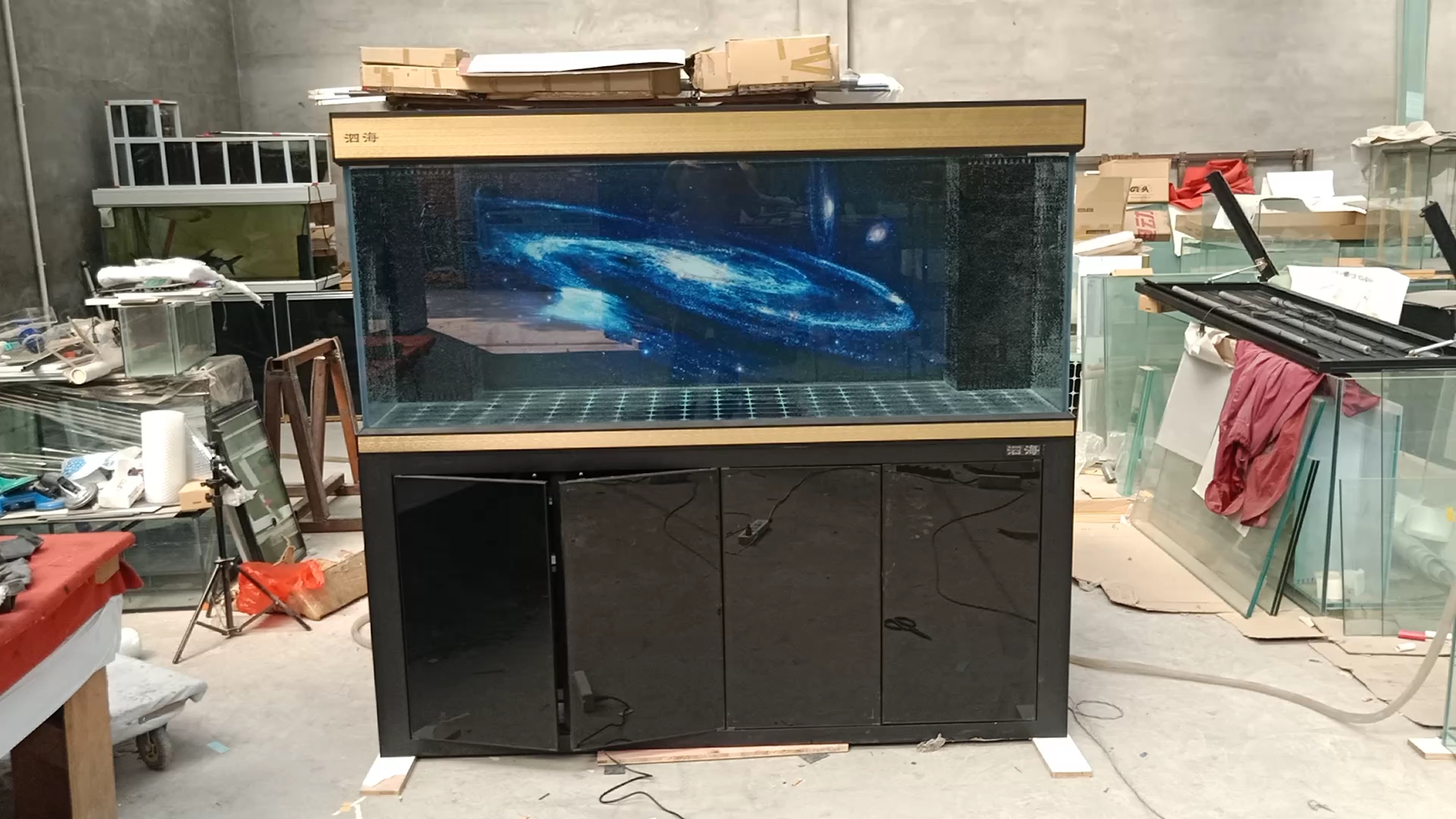 每日萌宠#有多少人喜欢彩蝶款底滤鱼缸呢?