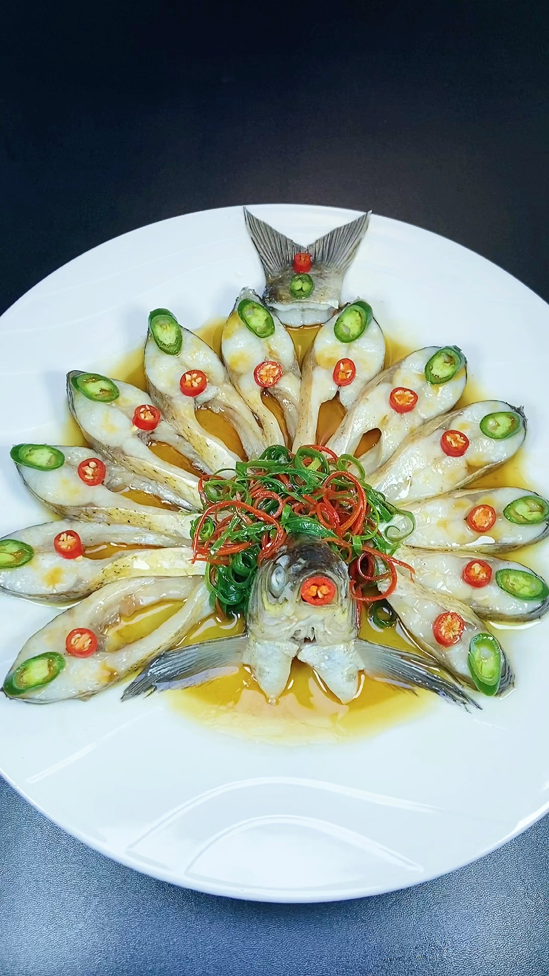 自制美食#孔雀开屏武昌鱼,鱼肉鲜嫩造型美观,来客你就这样做,个个夸