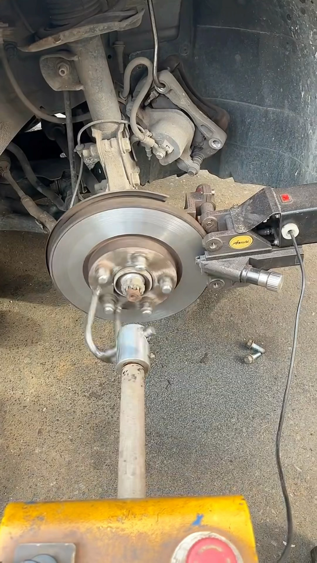 汽车那些事#日产轩逸免拆式修复刹车盘!