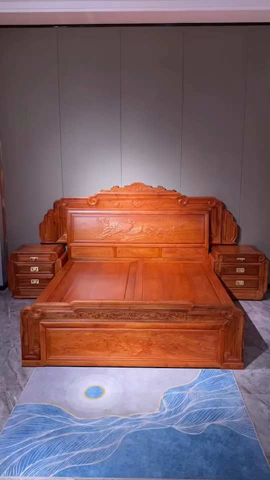 红木家具#豪华1.8米大床三件套现货