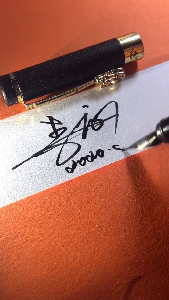 签名要有创意怎么好看怎么简单就怎么写#李龙,你的名字写好了,请淮骀