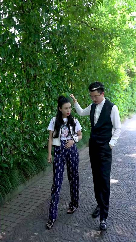 48万次播放.2022-07-27845国岳晓娅5.