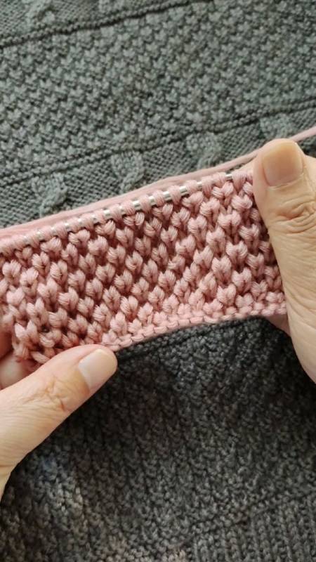 纯手工编织毛衣小颗粒花编织教程2针4行一个花样厚实保暖性好