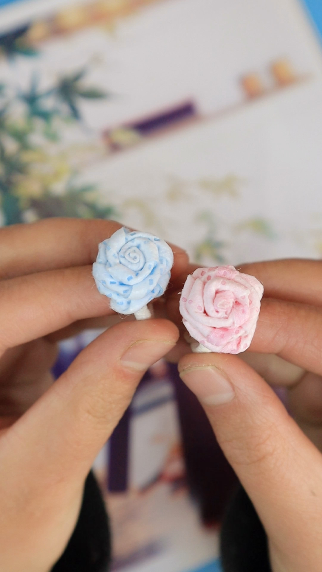 手工制作#一次性口罩制作玫瑰花戒指,简单又漂亮呢-度小视