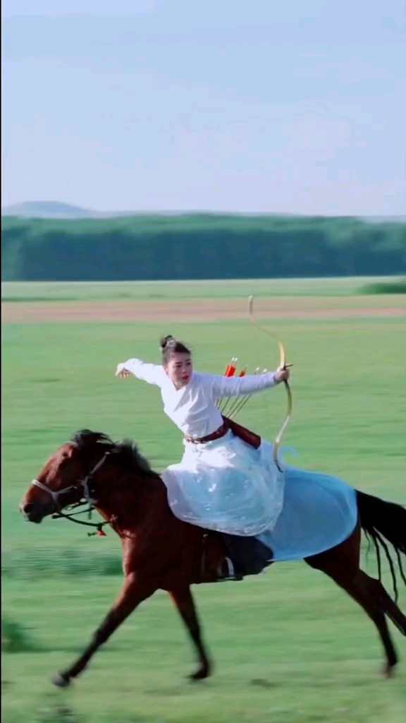 生活不会辜负每一个努力的人,加油,朋友!#骑射#汉服#骑马旅行#射箭