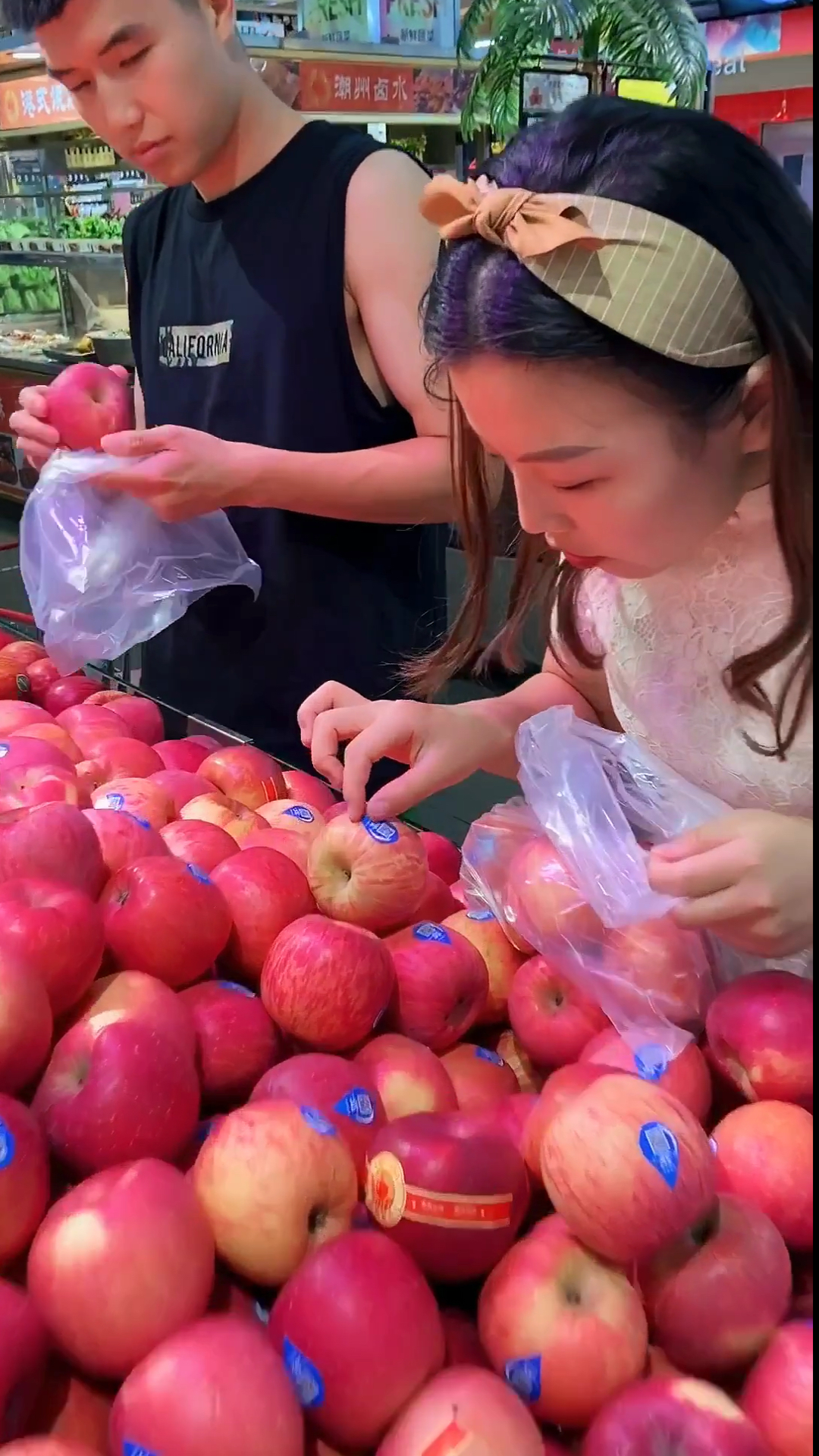 搞笑段子剧#终于知道超市的苹果为什么要贴这个了
