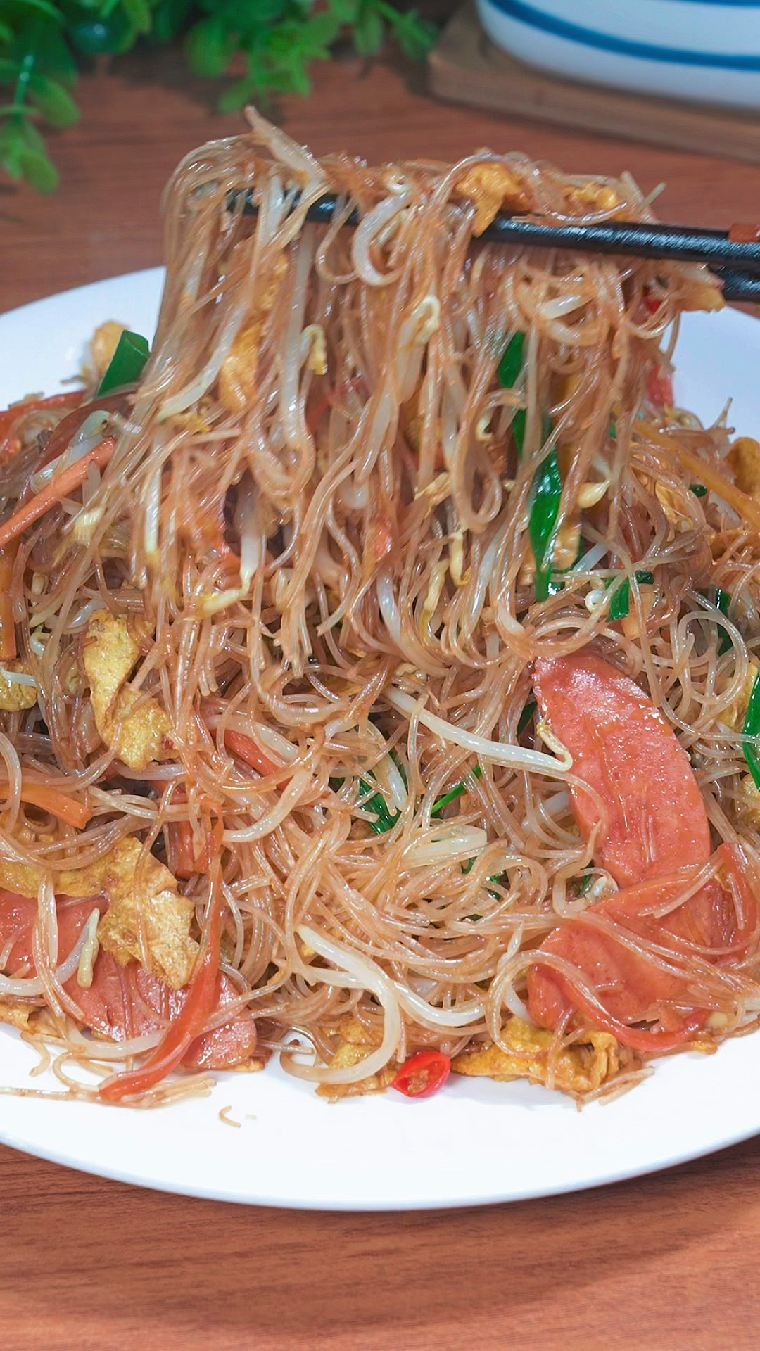 再也不用出去吃路边摊的炒米粉了,自己在家做干净又卫生-度小视