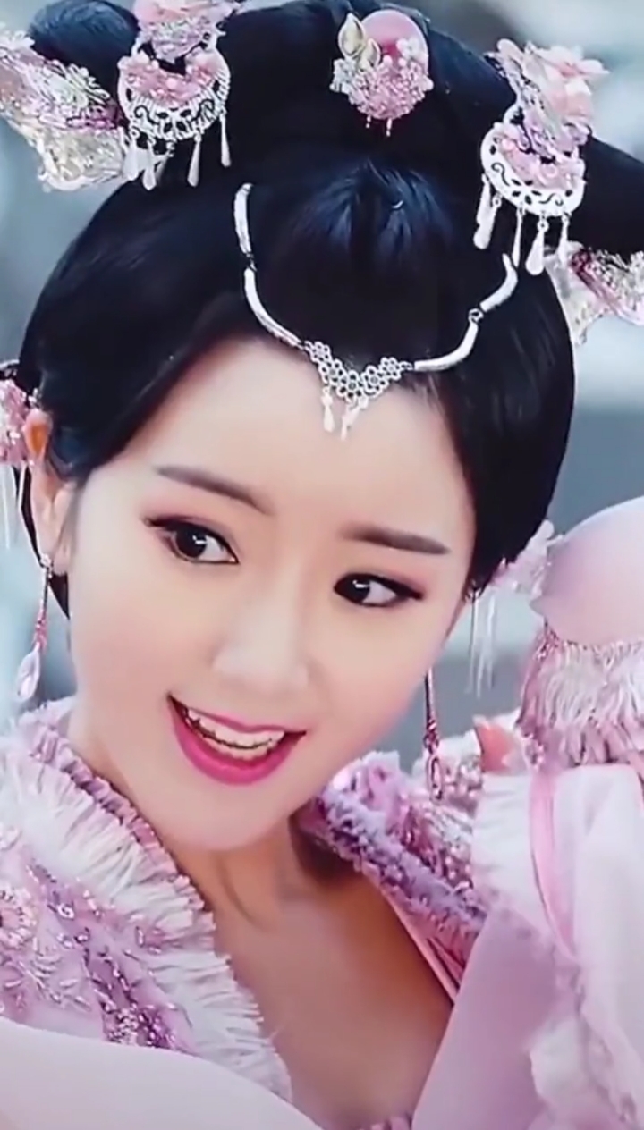 毛晓彤,1988年2月16日出生于天津市,中国内地影视演员!