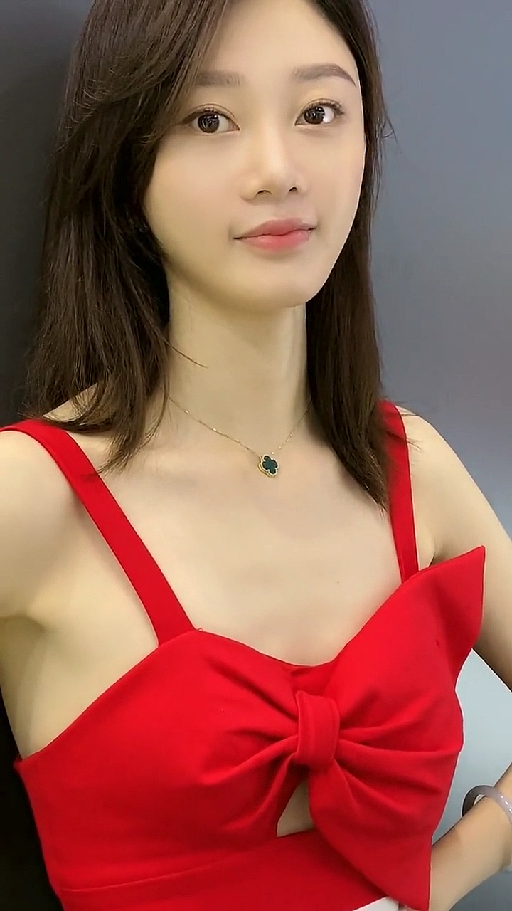 我要上热门#张芮尔双击关注