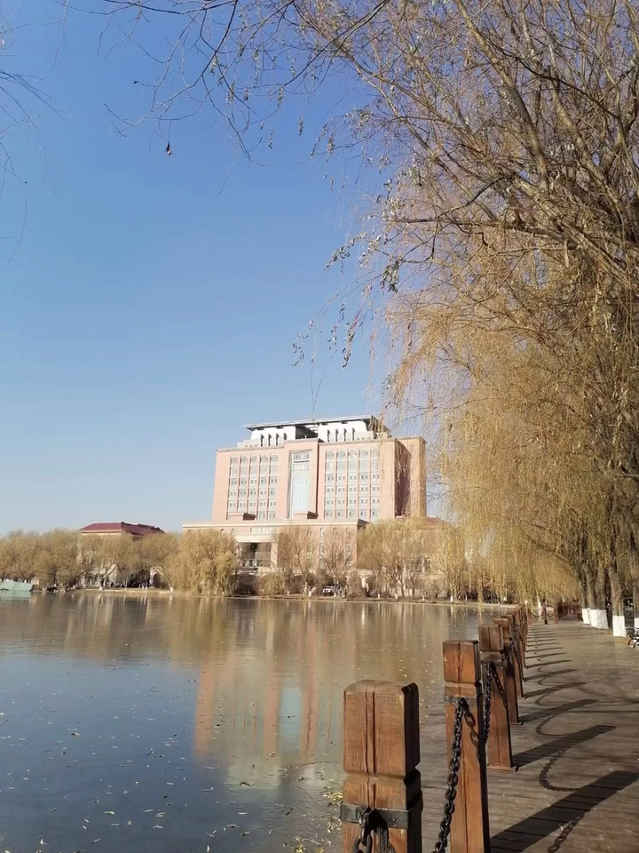 少壮功夫老始成,纸上得来终觉浅,绝知此事要躬行,渤海大学继续教育