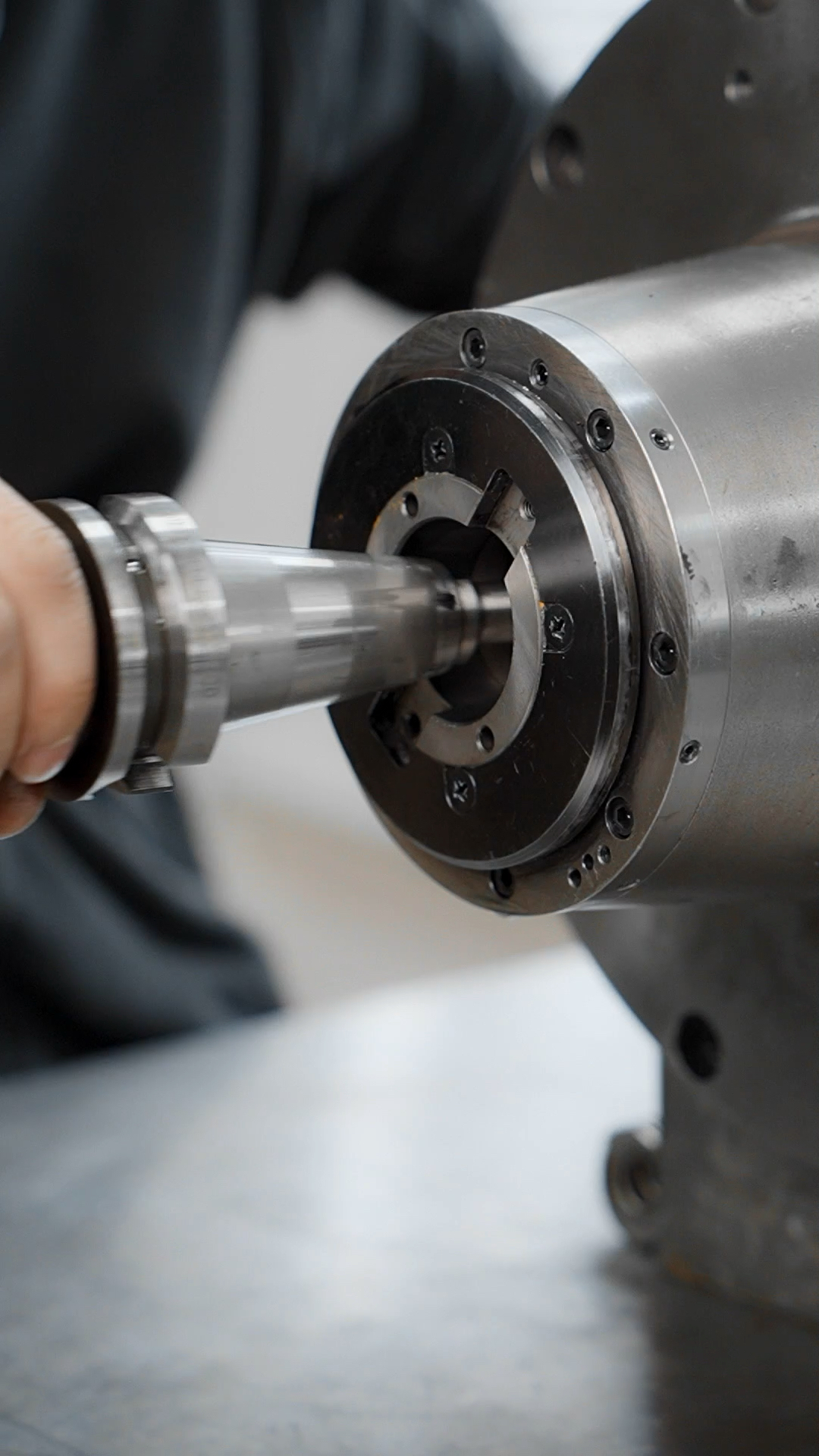 德玛吉电主轴维修拉刀力