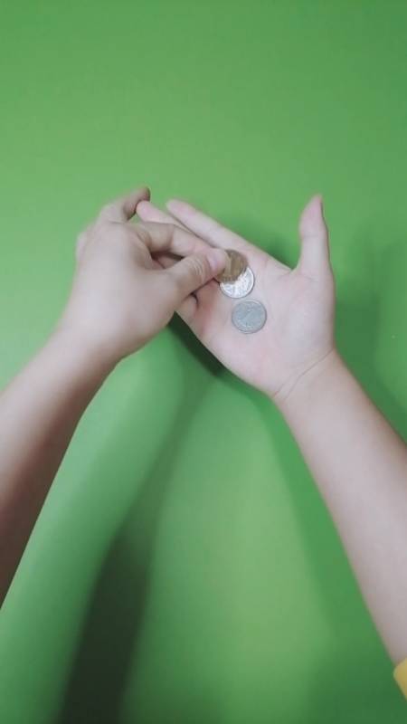 魔术教学#一枚硬币变成三枚,纯手法魔术教学