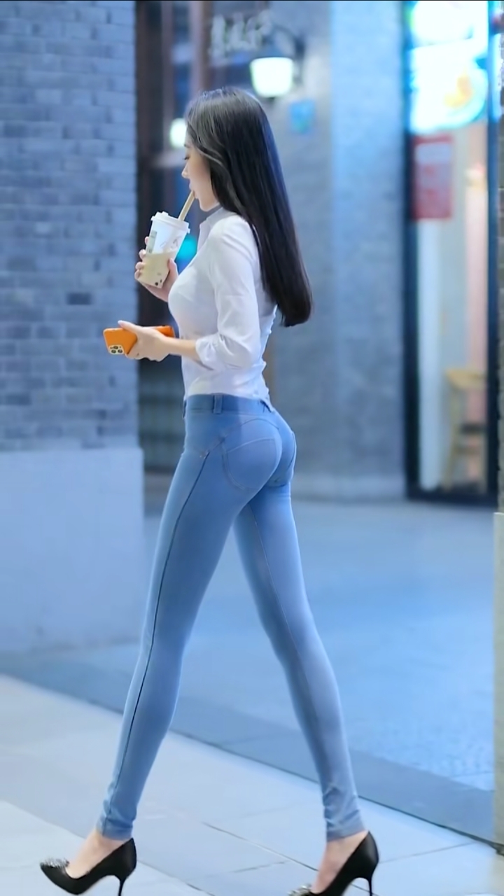 前凸后翘,多少女人羡慕的身材?