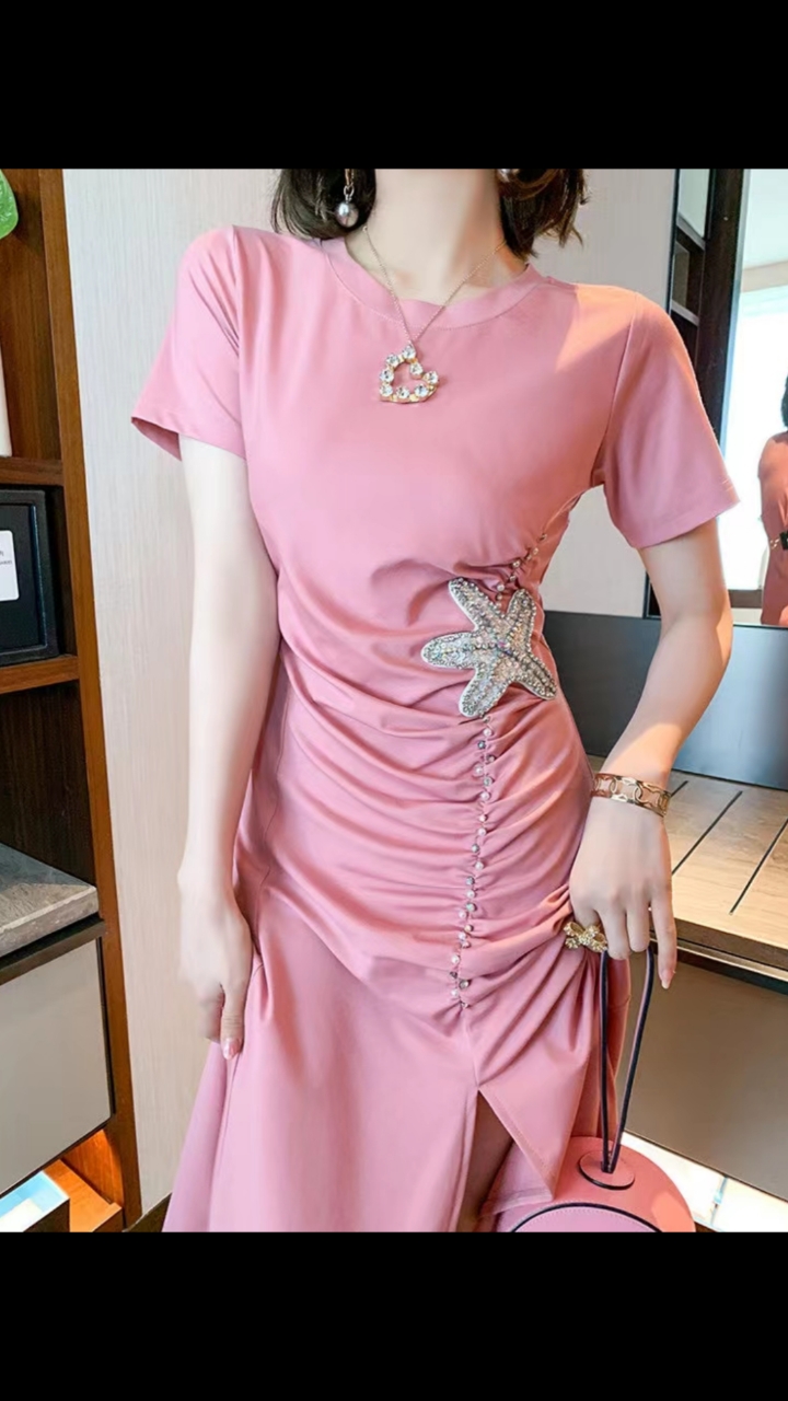 颜值是女人最美的外衣,学会投资自己,人生才有另一种可能.-度小视