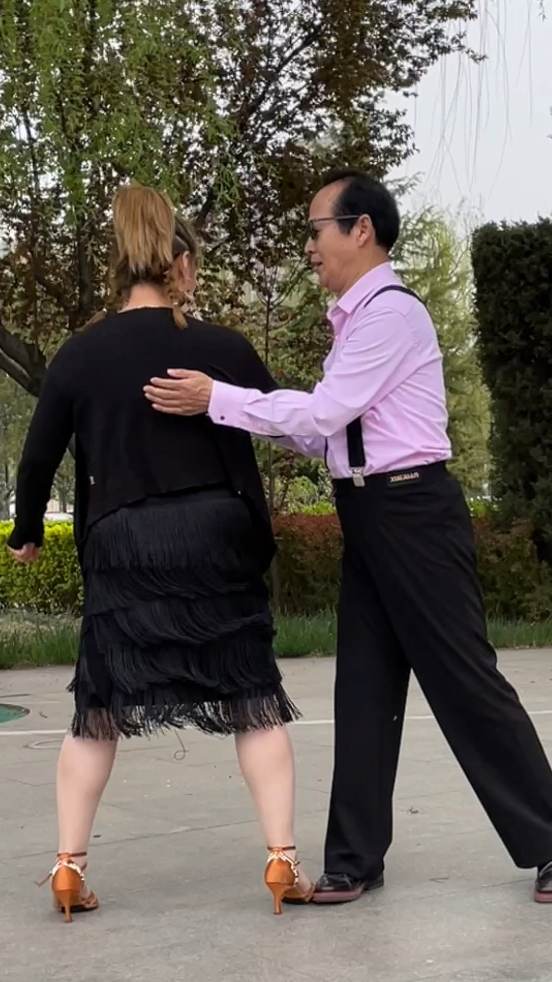 唐山秀时尚大美女