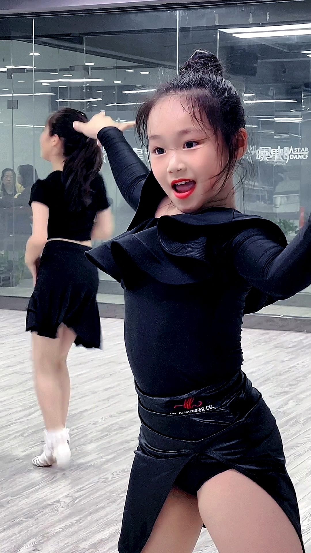 舞蹈#看宝儿跳舞,有瘾!