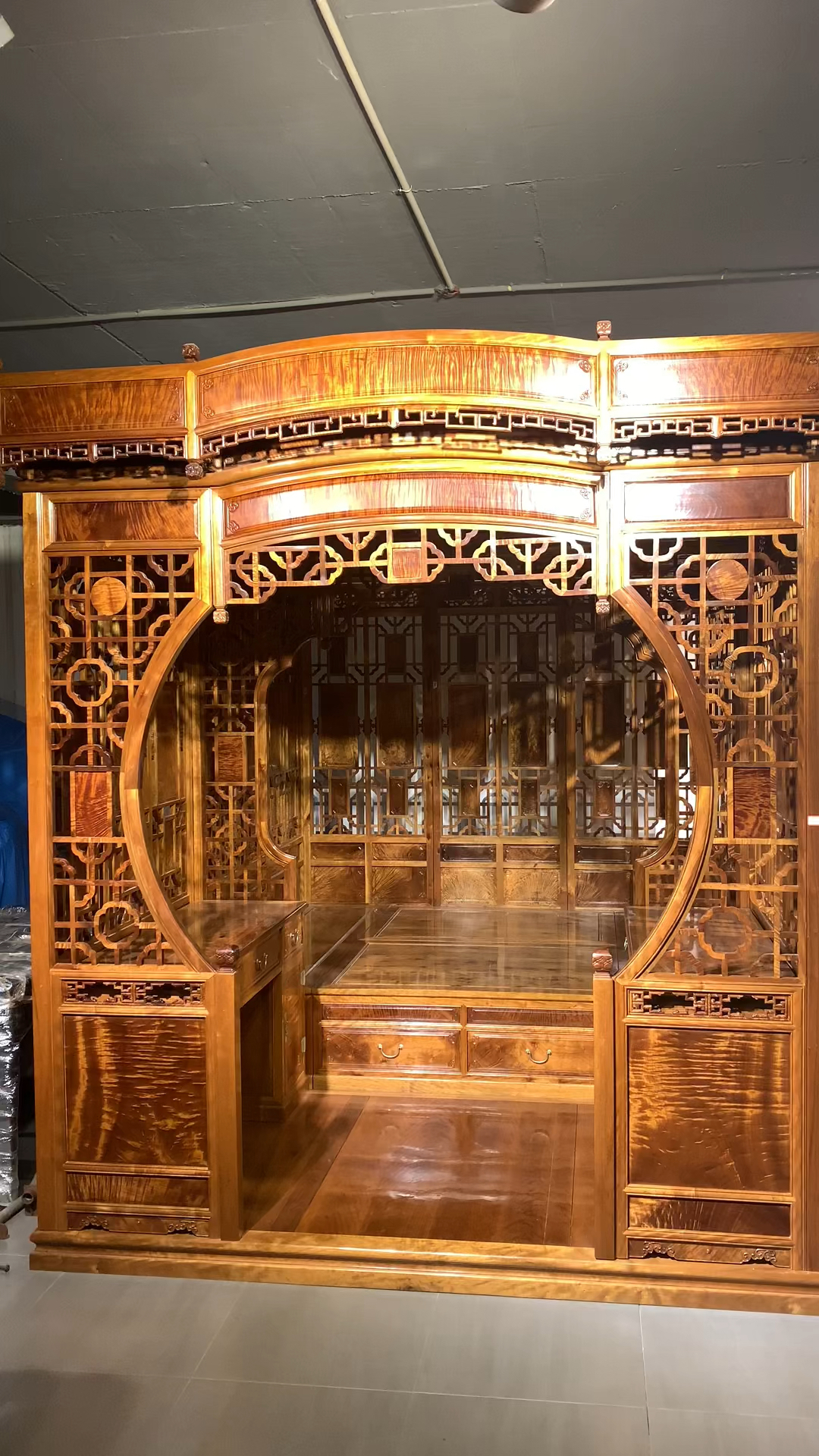 金丝楠木千工拔步床