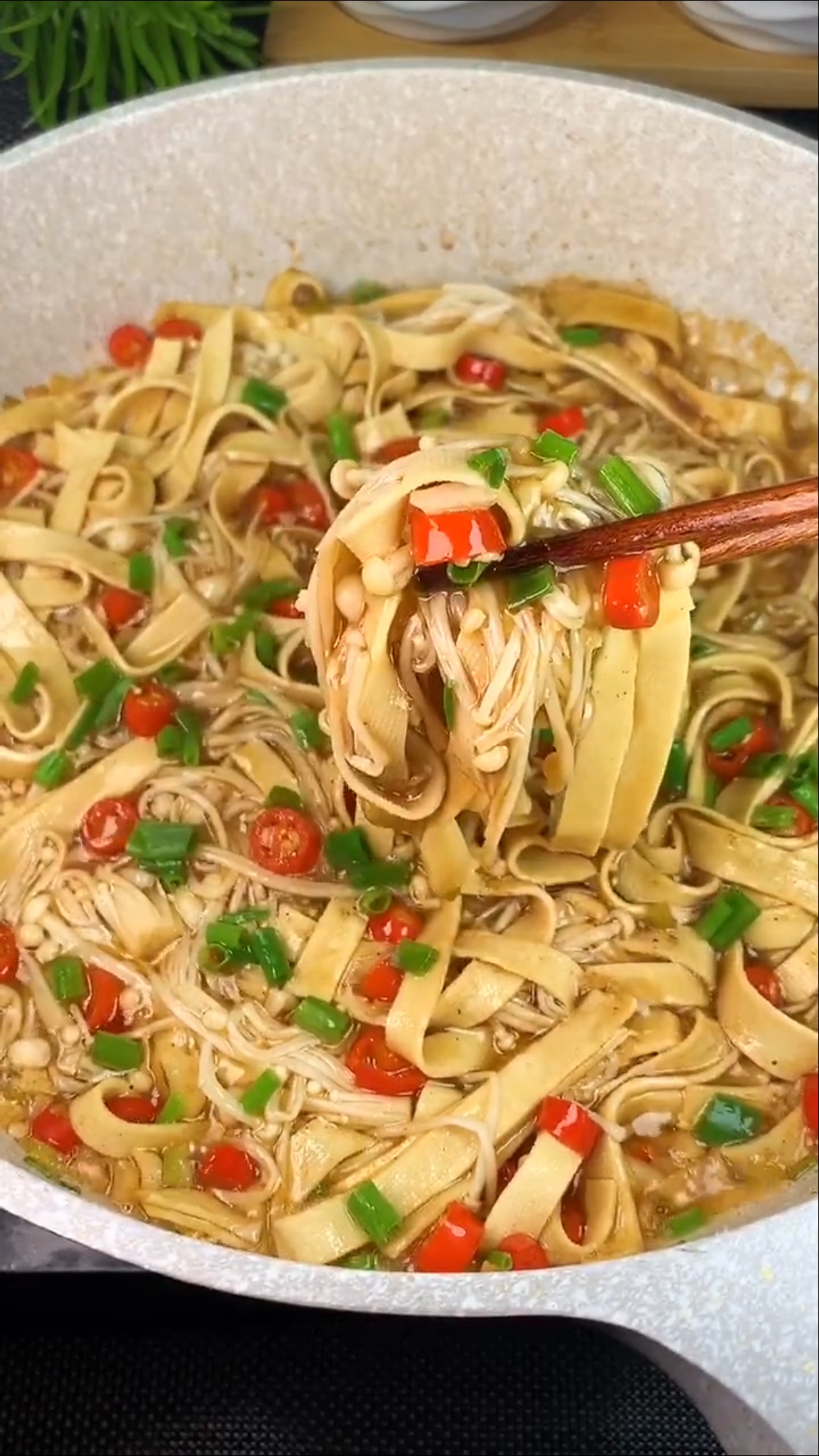 迷惑行为大赏#金针菇炒豆腐皮