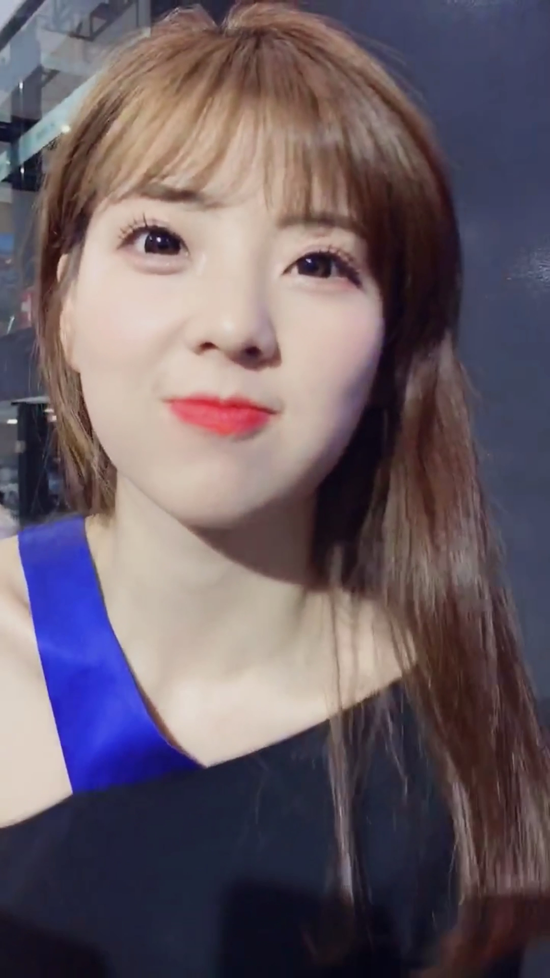 美女车模#美美哒小姐姐,嘟嘟嘴真可爱