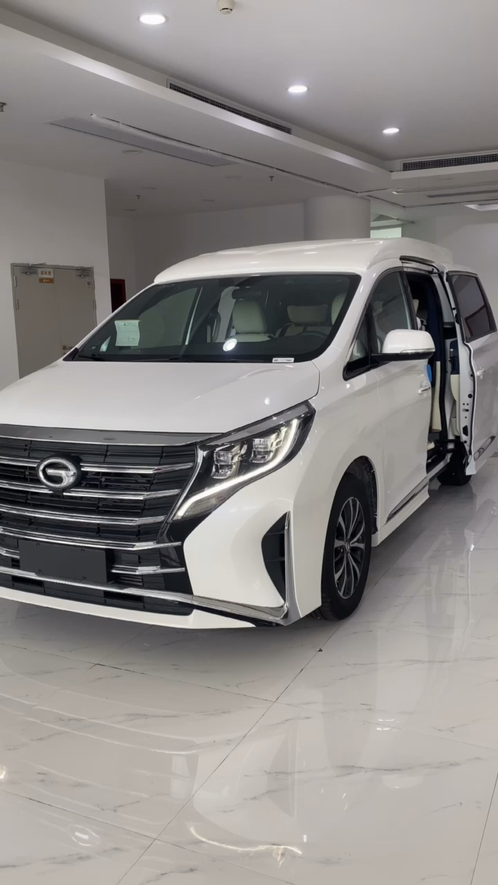 传祺高顶保姆车比gl8好太多了